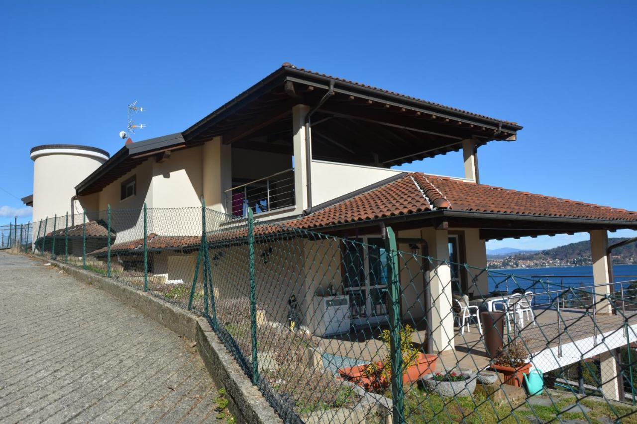 Il Girasole Apartment Meina Luaran gambar